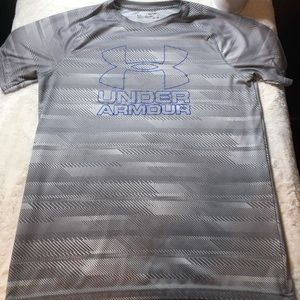 Boy’s Extra Large Under Armour logo Shirt
